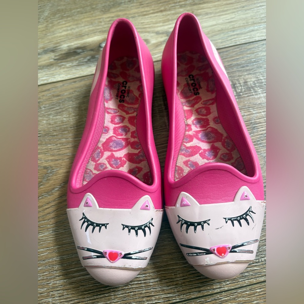 CROCS Pink Cat Ballet Flats - Hot Pink & Light Pink girls size 1y
